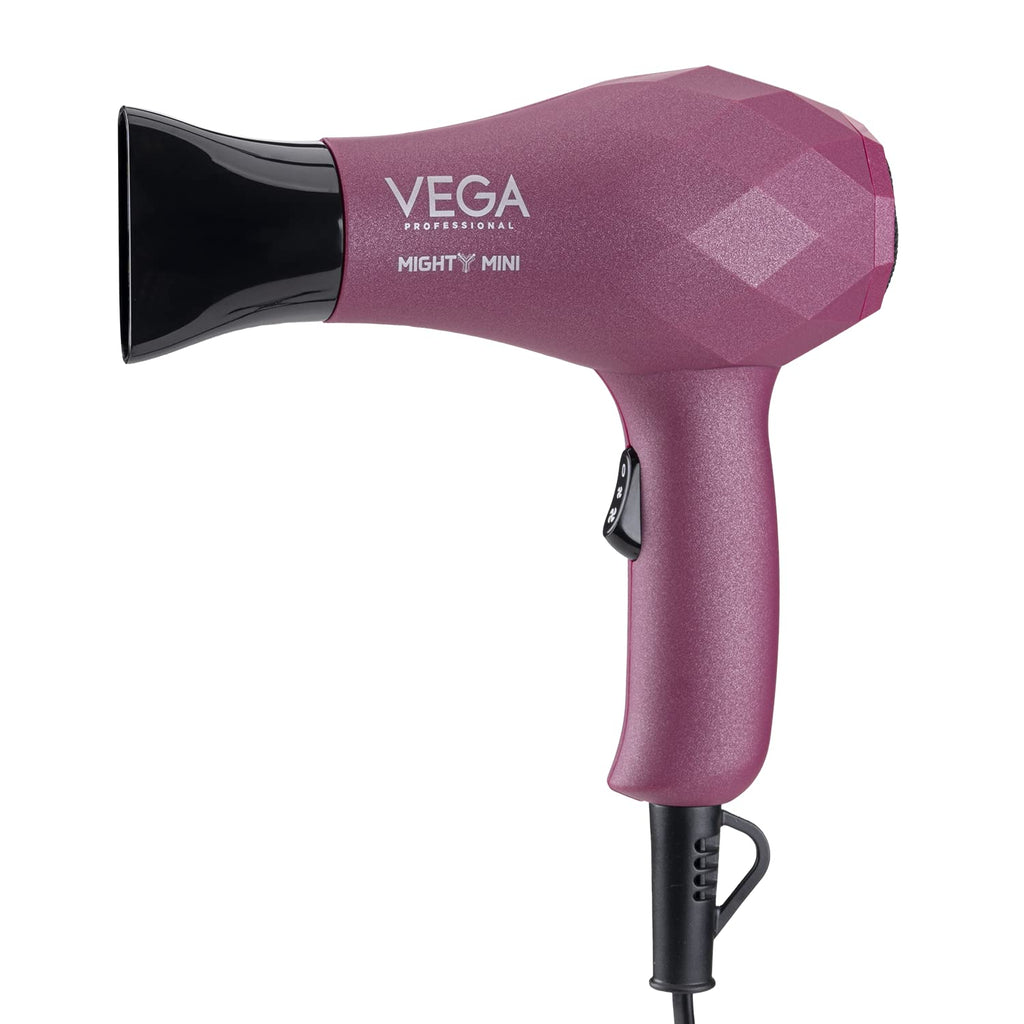 VEGA PROFESSIONAL Might Mini Straightening Brush & Dryer 1000-1200 Watts With 2