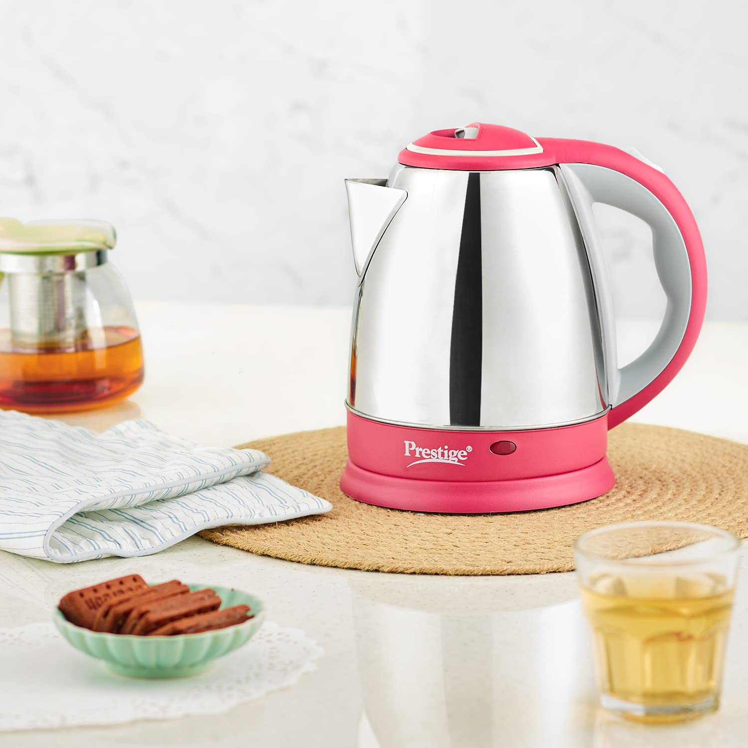 Prestige 1.5 Litre Kettle 1500-watts, Red