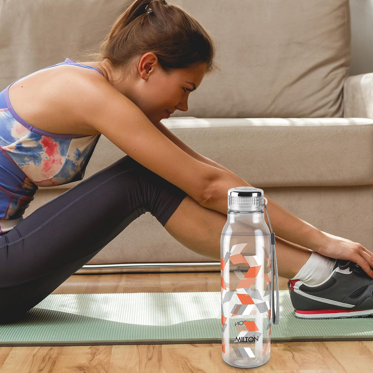 MILTON Helix 1000 Pet Water Bottle, 1 Piece, 1 Litre, Orange, Reusable Plastic Fridge Bottle, BPA Free and Leak Proof Bottles for Travel, Work