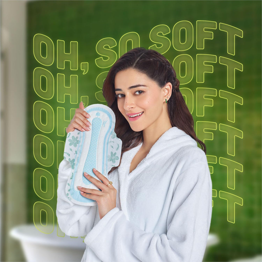 Whisper Ultra Clean Sanitary Pads for Women, XL Plus, Pack of 60 Napkins