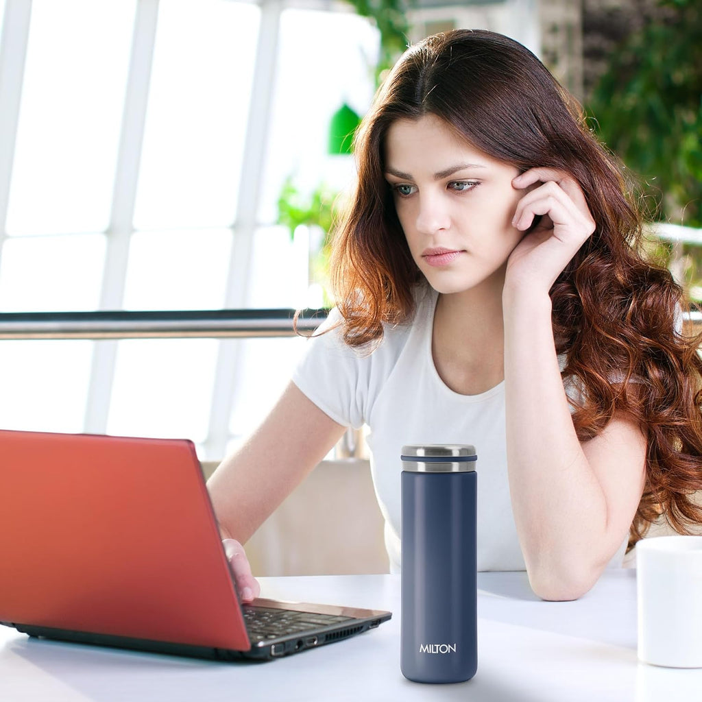 Milton Shiny 300 Thermosteel Water Bottle 280 ml, Long Hour Hot and Cold I Leak Proof Lid, ISI Certified I Vacuum Insulated I for Office, Gym, School I Blue