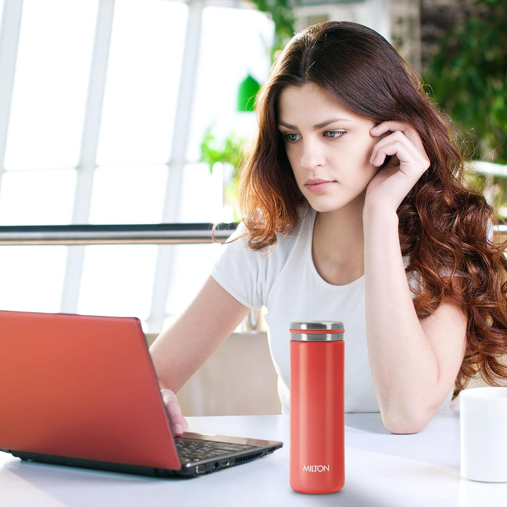 Milton Shiny 300 Thermosteel Water Bottle 280 ml, Long Hours Hot and Cold I Leak Proof Lid, ISI Certified I Vacuum Insulated I for Office, Gym, School I Red
