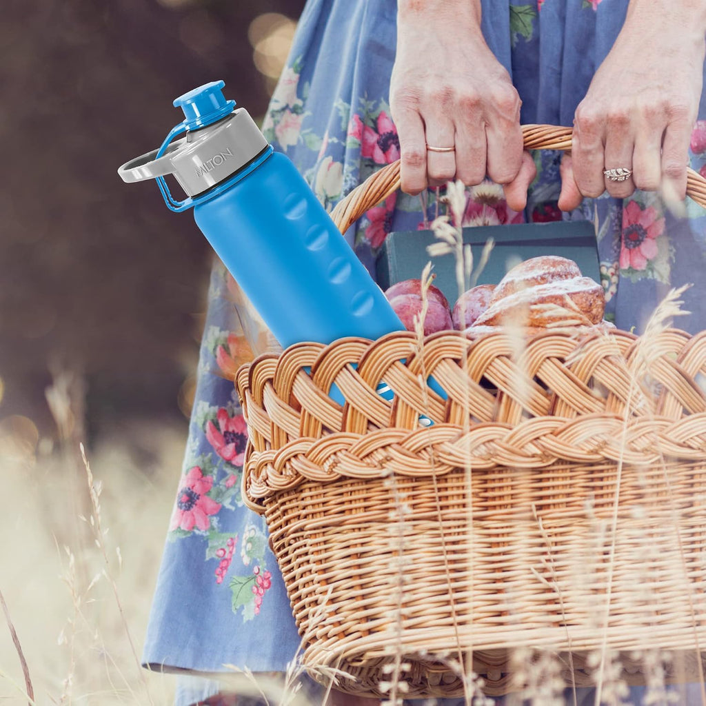 MILTON Gripper 1000 Stainless Steel Water Bottle, 900 ml, Blue | Leak Proof | Easy Grip | Light Weight | Easy to Carry
