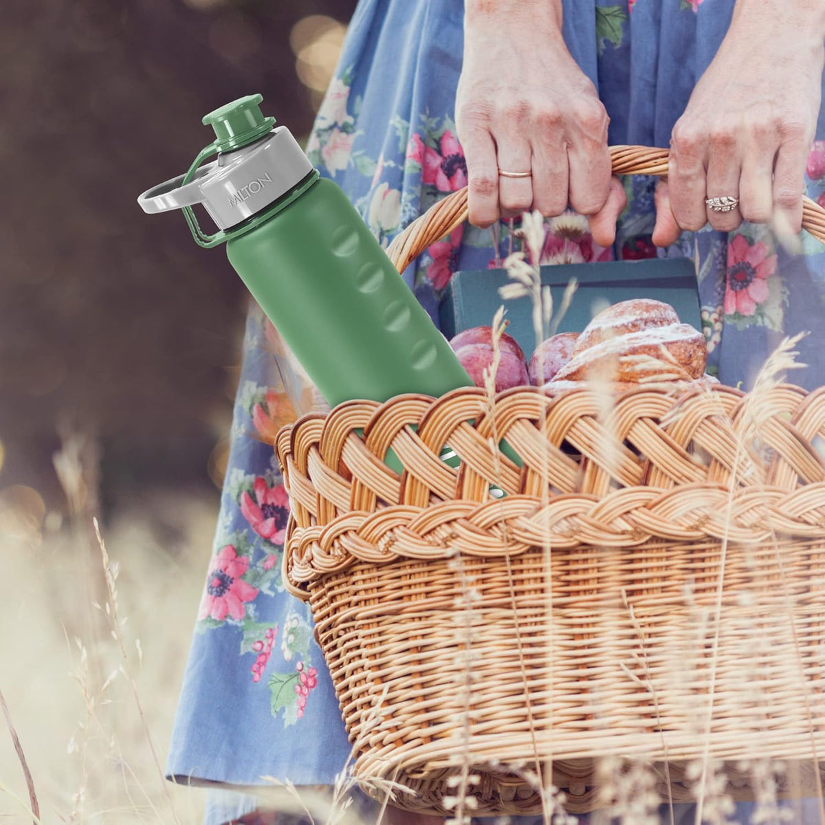 MILTON Gripper 1000 Stainless Steel Water Bottle, 900 ml, Green | Leak Proof | Easy Grip | Light Weight | Easy to Carry