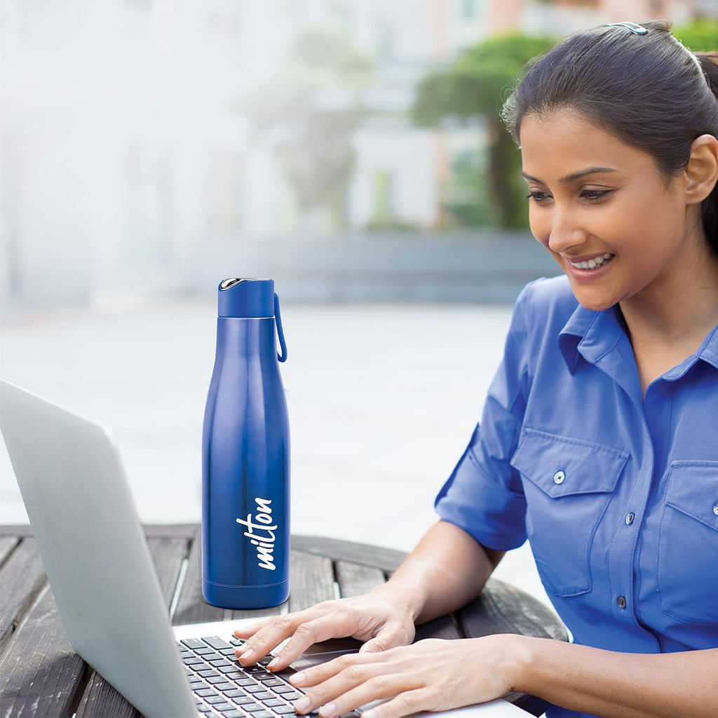Milton Fame 1000 Thermosteel Water Bottle 880 ml, 24 Hr Hot and Cold I Leak Proof Lid, ISI Certified I Vacuum Insulated I for Office, Gym, School I Blue